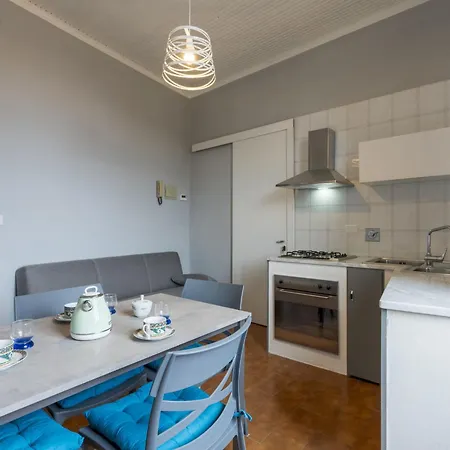 Teresa By Interhome アパート